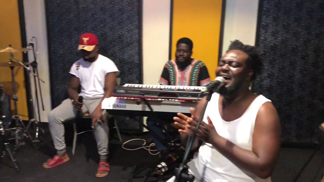 PAT THOMAS SIKA Y3 MOGYA LIVE COVER SESSION AT OBOLO BASS STUDIO