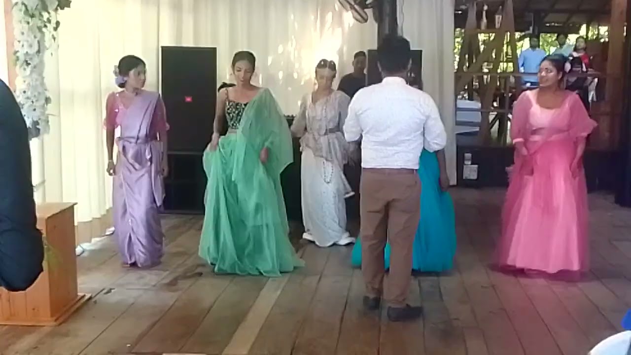 Surprise dance🤩
