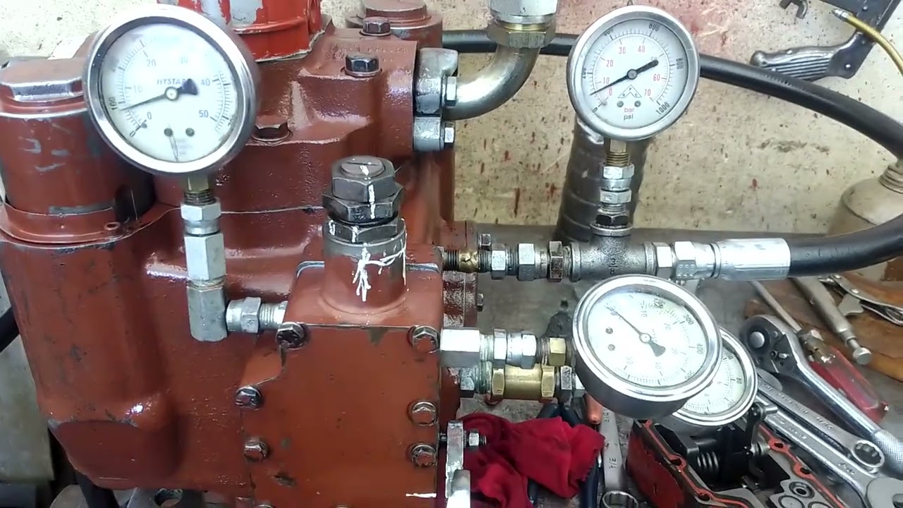 Prueba hidrostática en válvula de control de bomba Sundstrand 23 