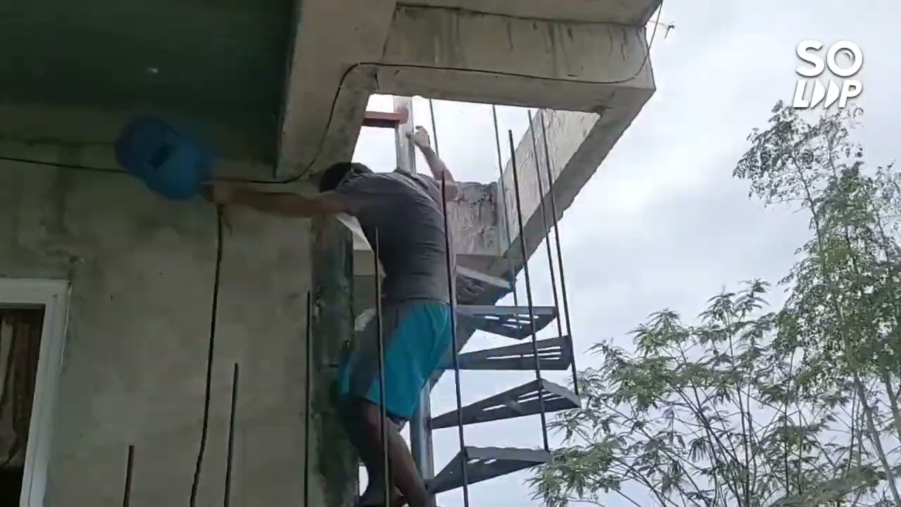 Murang Hagdan (semi spiral stair)