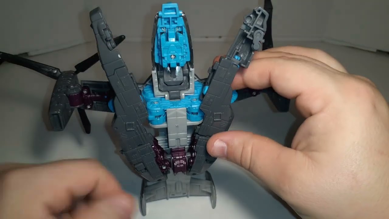 How to Transform 2007 Transformers Voyager Class Incinerator