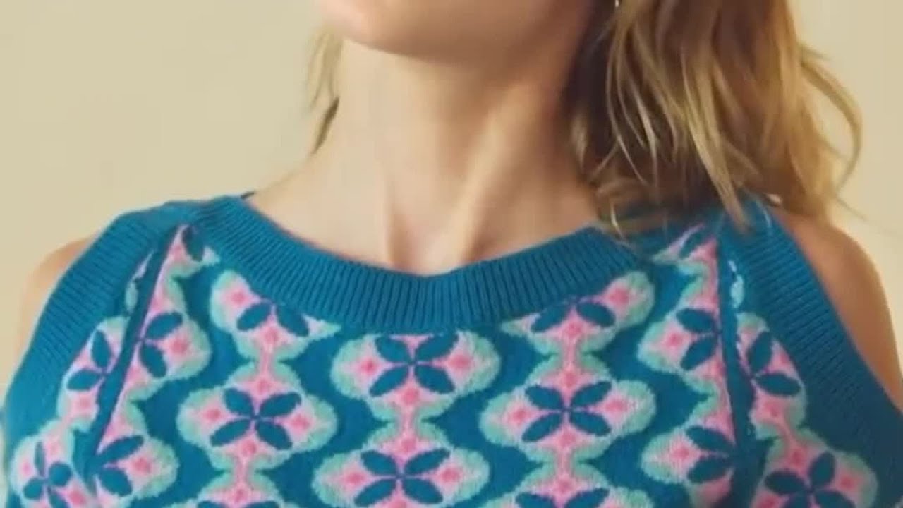 Lily-Rose Depp Is A Chiropractor's Dream