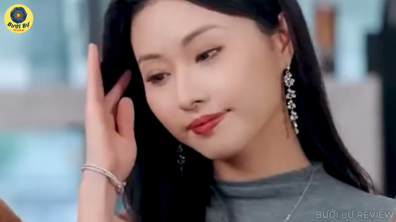 Hệ Thống Giám Định | Vừa trùng sinh trở lại chàng trai vô tình sở hữu khả năng giám định siêu cấp