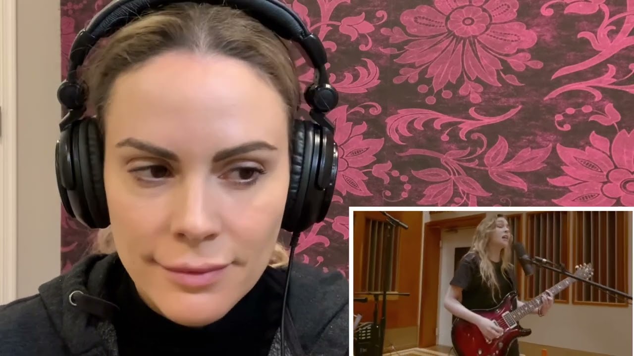 Emmy winning singer reacts to The Warning &ldquo;Animosity&rdquo; live session (2021) [M&rsquo;s tips 🎤]