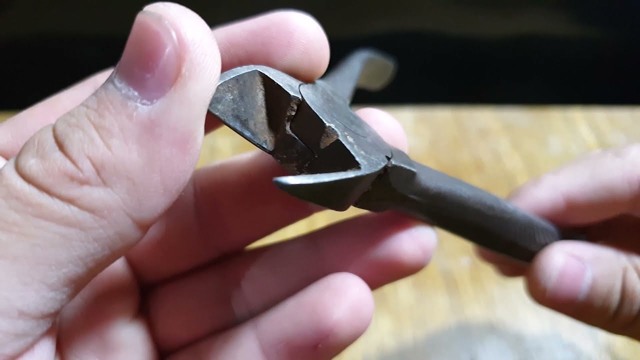 restauración de un alicate de corte