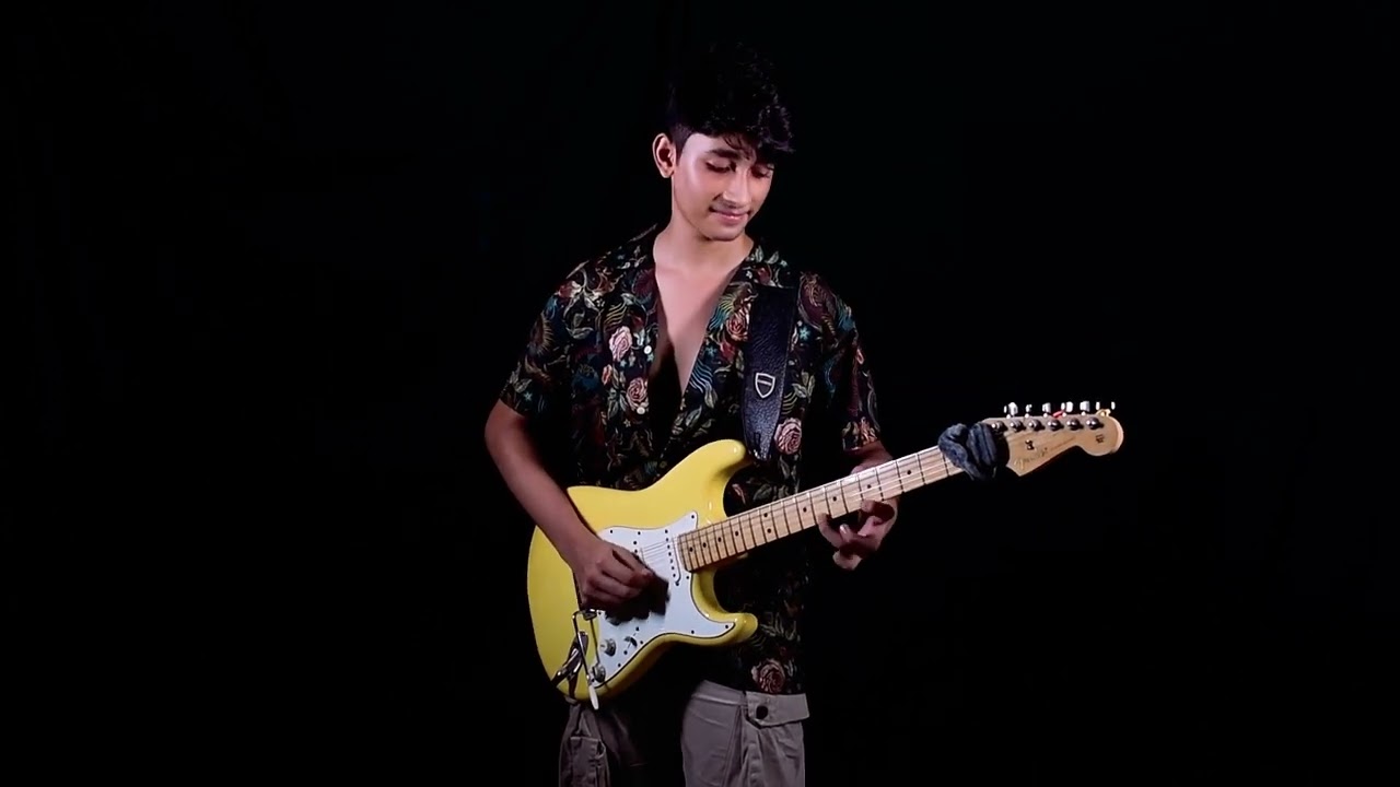 Neele Neele Ambar Par | Kalakar | Electric Guitar Cover | Bhoomiraj Patil