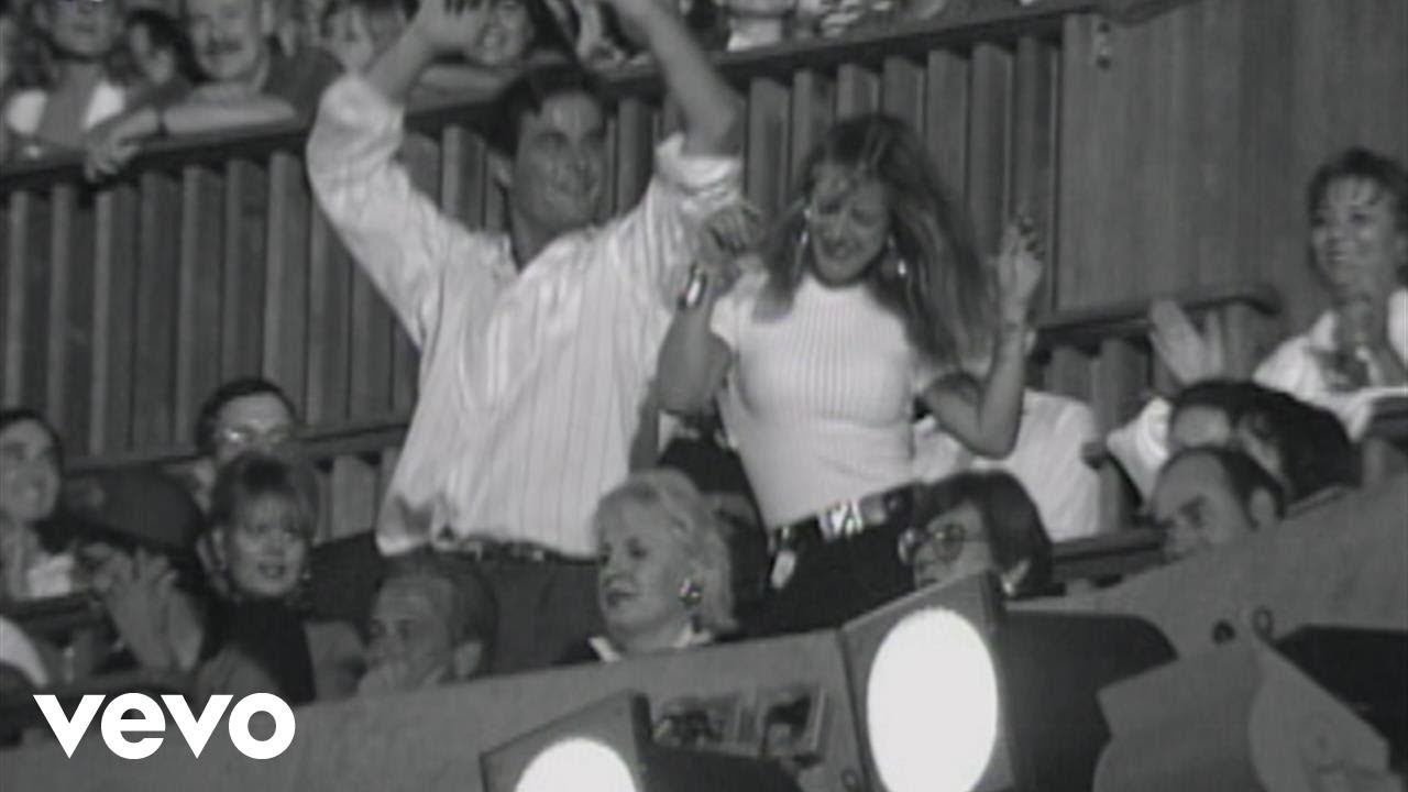 Gipsy Kings - La Rumba de Nicolas (Official Video)