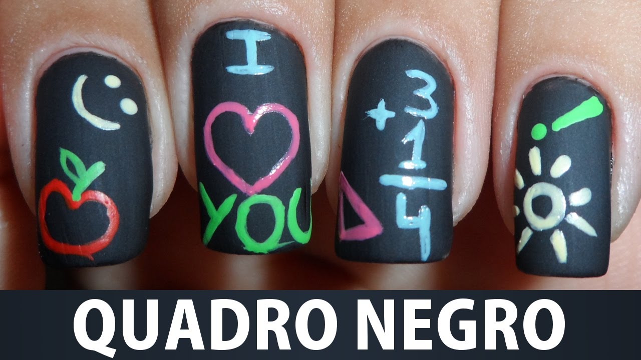 Unhas Decoradas de Quadro Negro