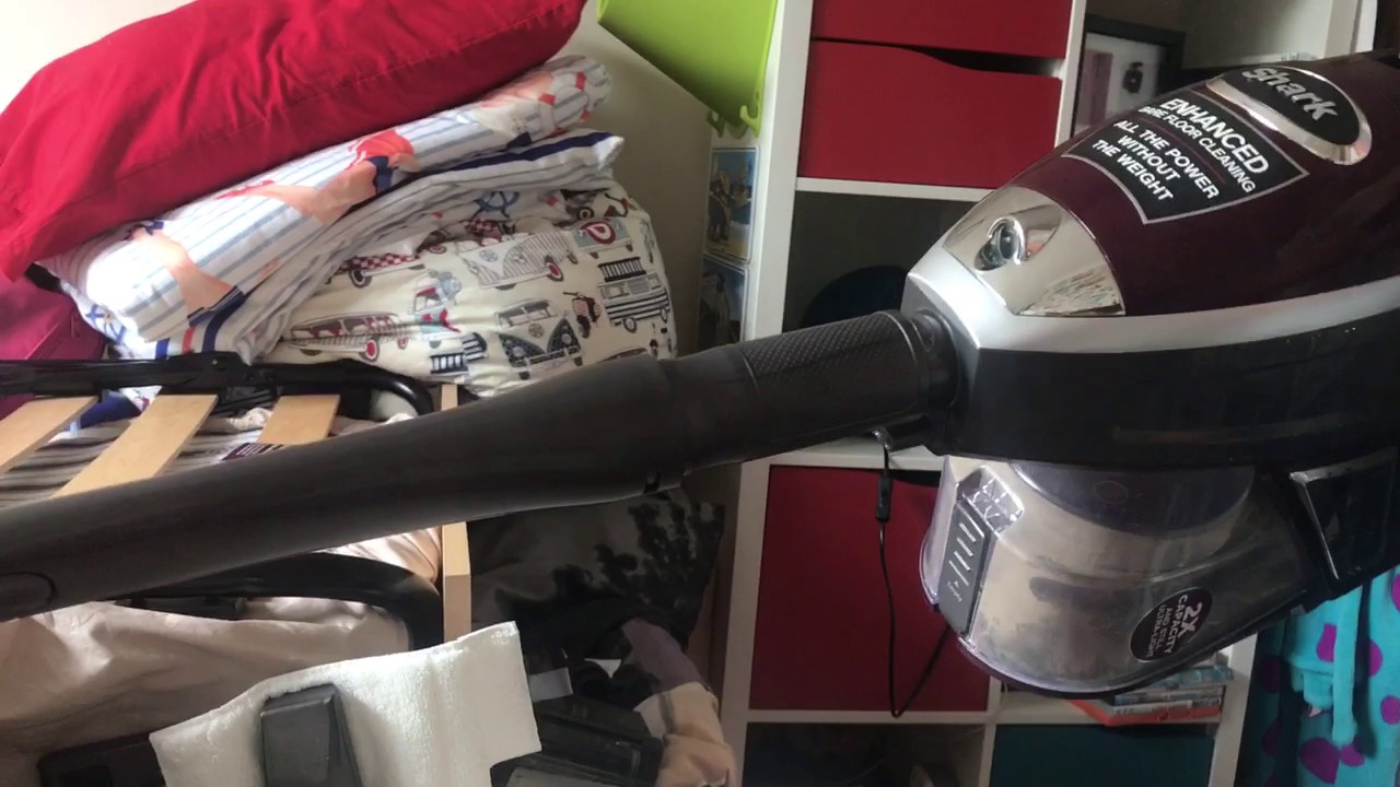 Shark Rocket HV320 True Pet Ultra Light Upright Hoover AO.COM Review