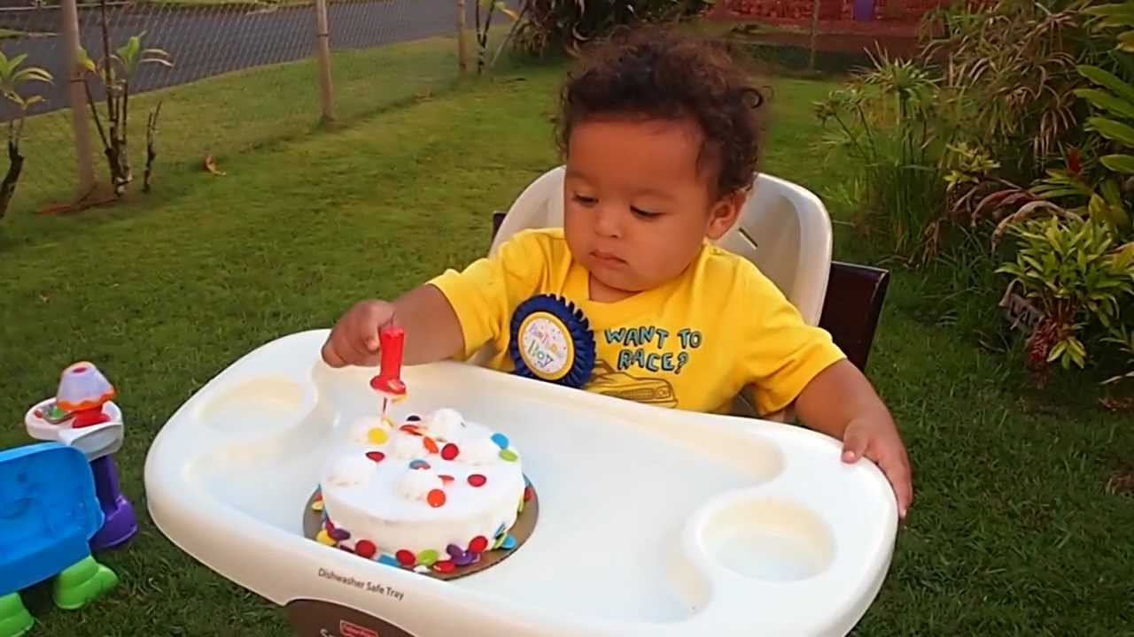 Kai eating his smash cake - 1st Birthday