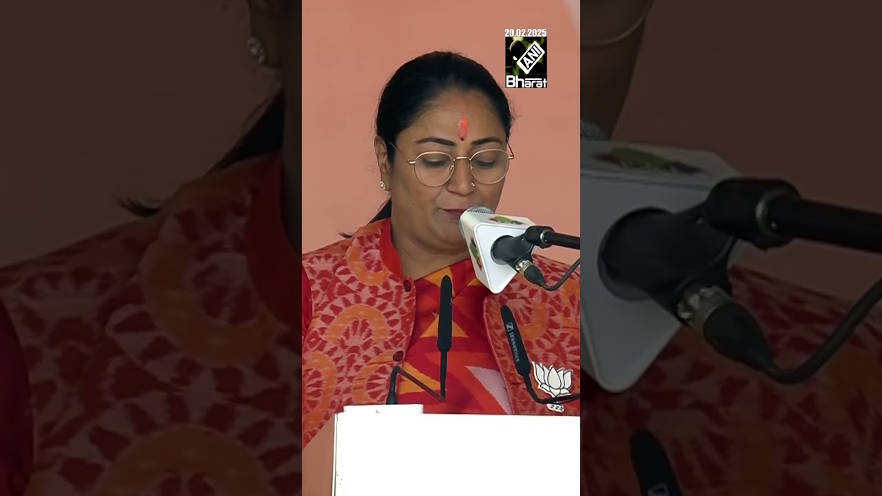Delhi CM Oath Ceremony: Rekha Gupta ने ली Delhi की नई CM पद की शपथ