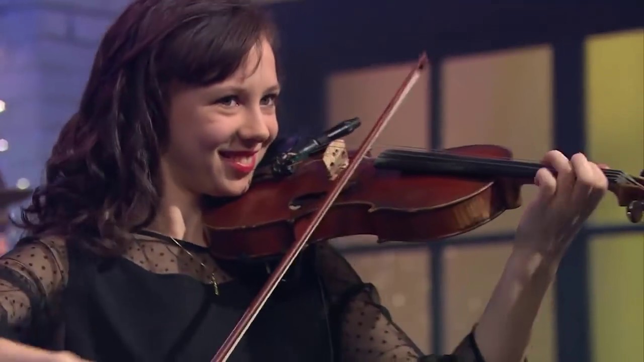 Family Number Medley // NATALIE MACMASTER, DONNELL LEAHY & FAMILY