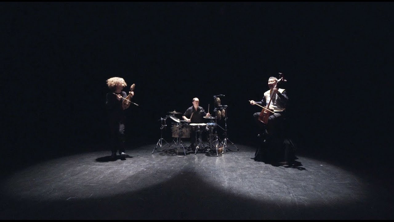 Violons Barbares - Wolf's Cry (Official video)