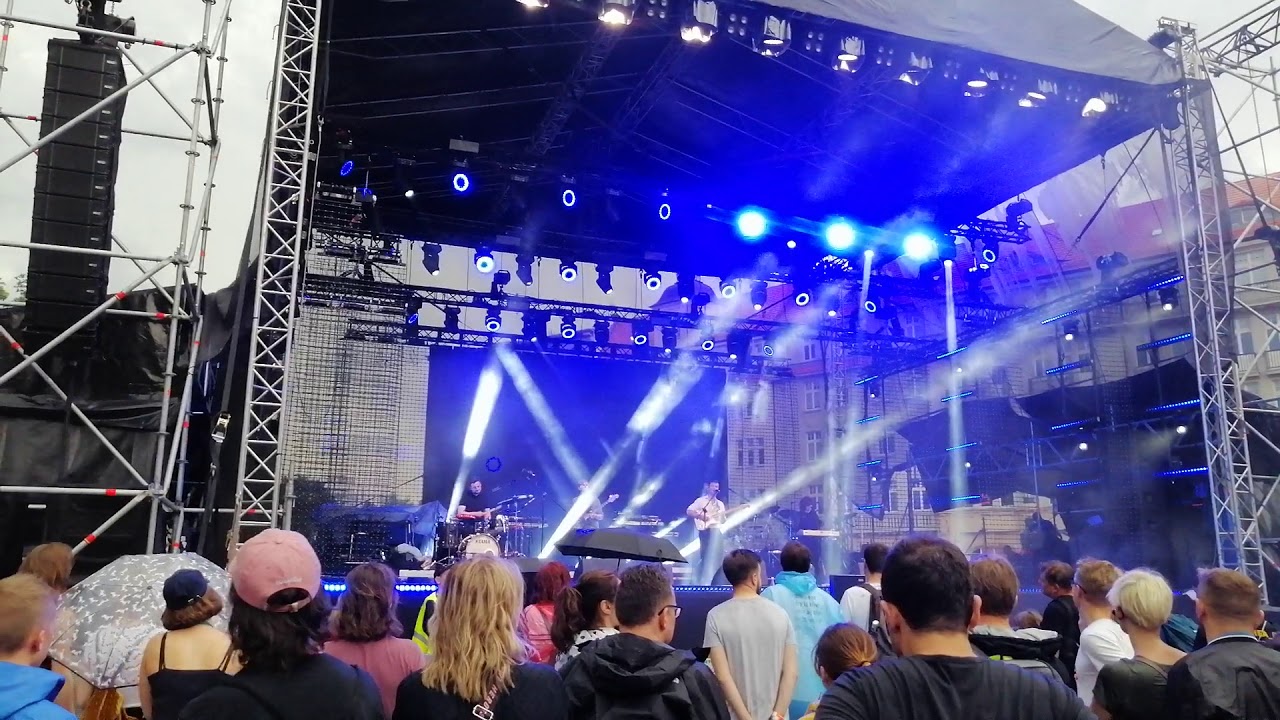 KR&Oacute;L - Kiedyś / Czekałam Live @ WROsound 2019 / Wrocław