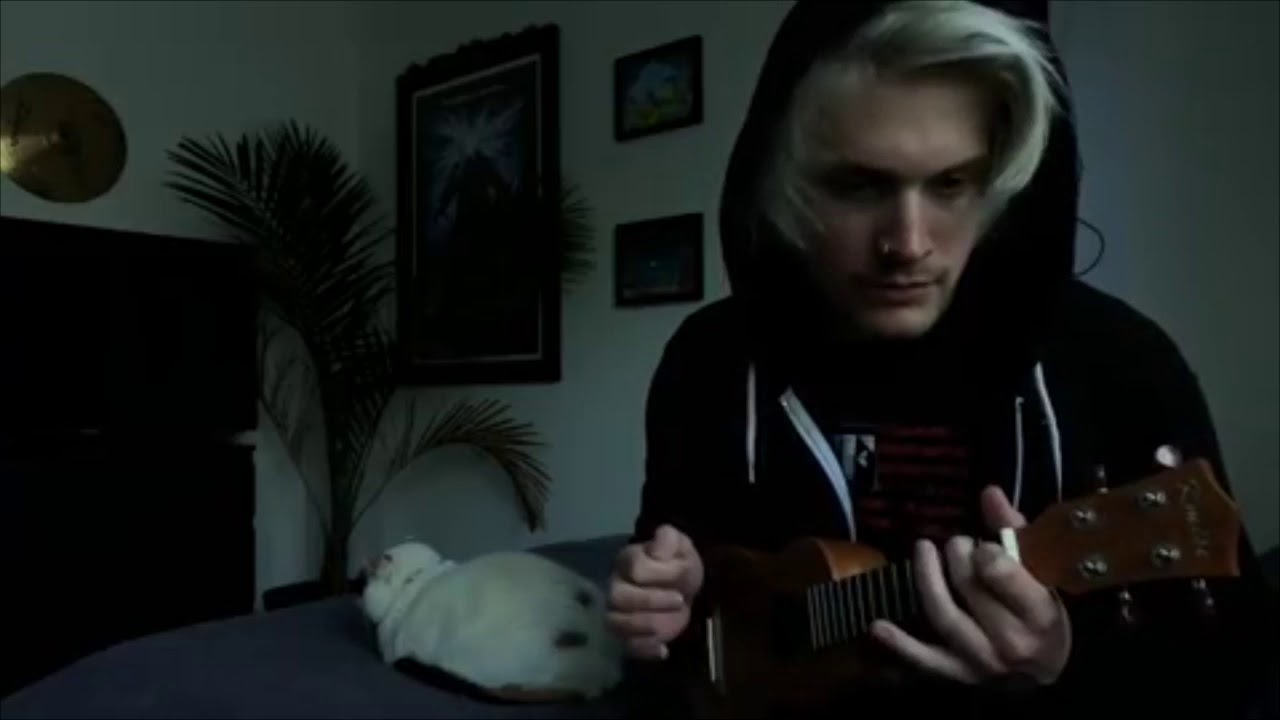 Maxx Danziger Singing