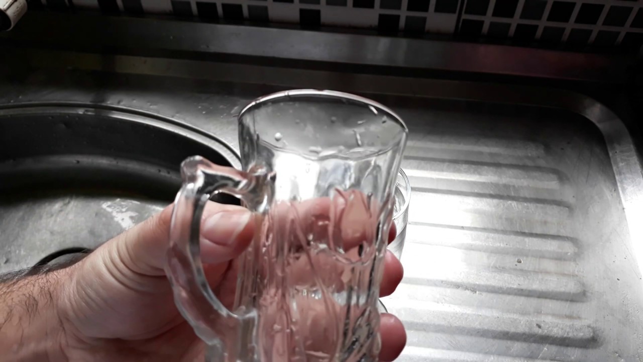 Como dar brilho em taças de vidro cristal