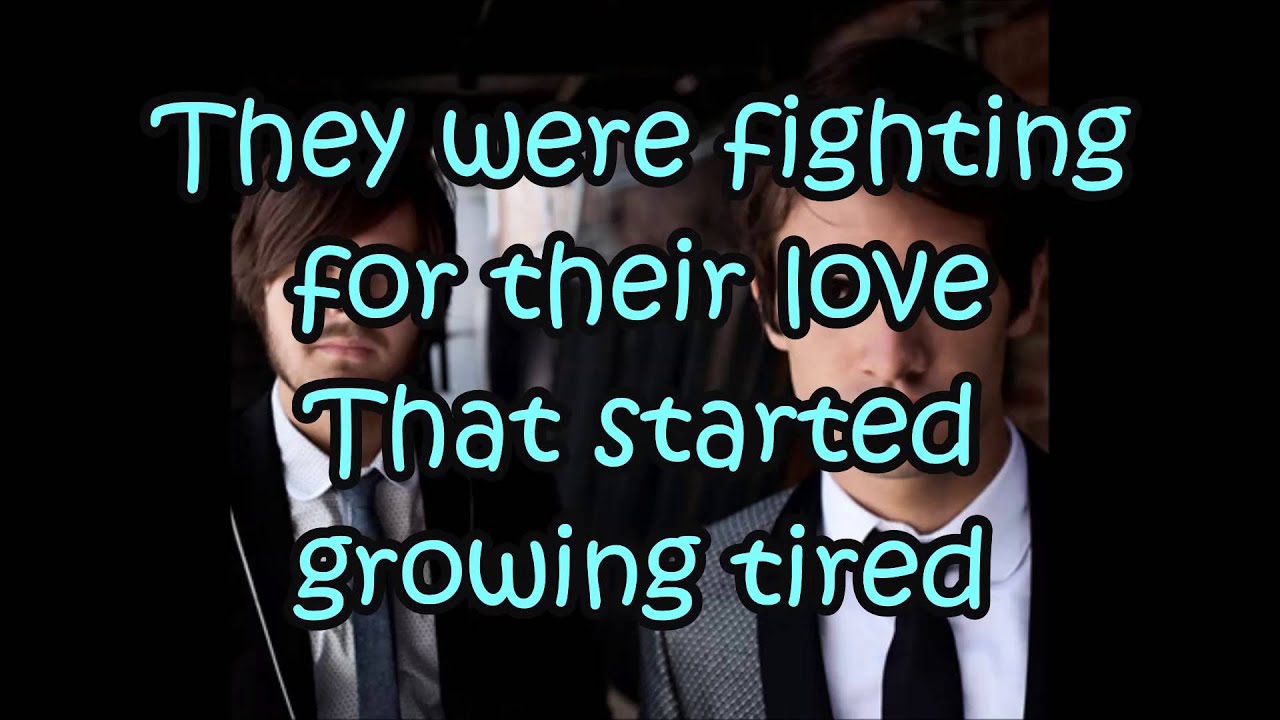 Panic! At The Disco - Memories with lyrics