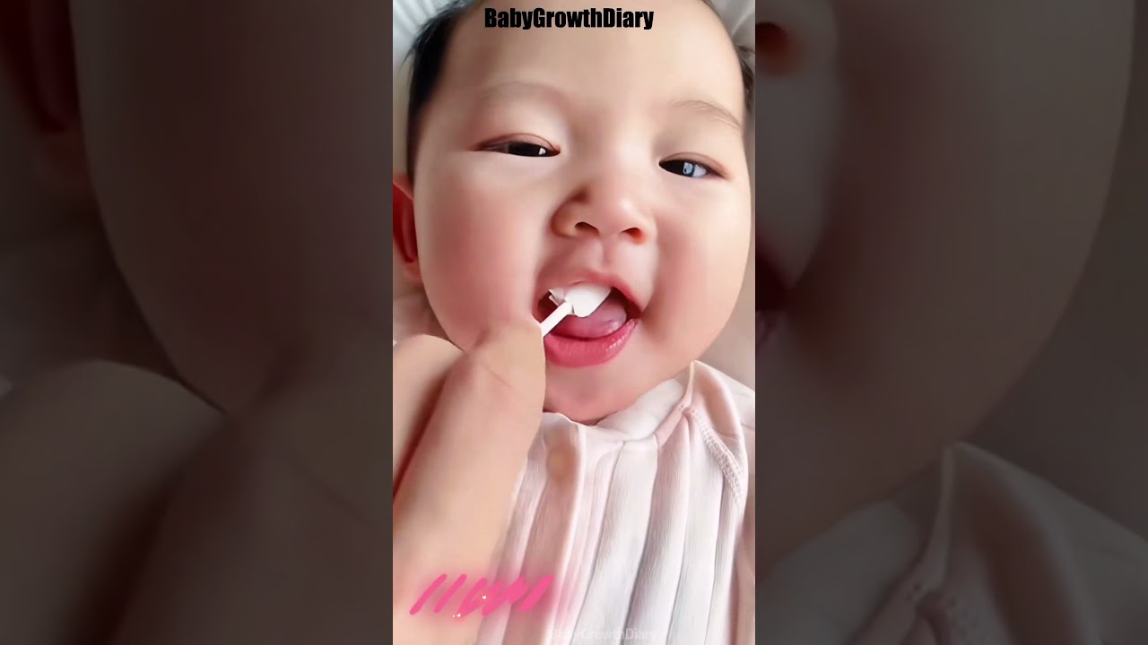 Milk Residue on Your Baby's Tongue? Try Baby Tongue Cleaner!#Shorts#babycare #newmomtips