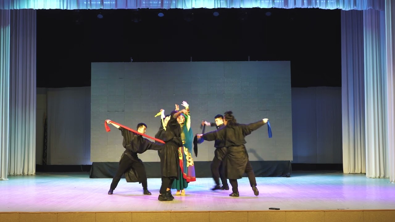 "Эсэргэн"  Mongolian national dance group Esergen