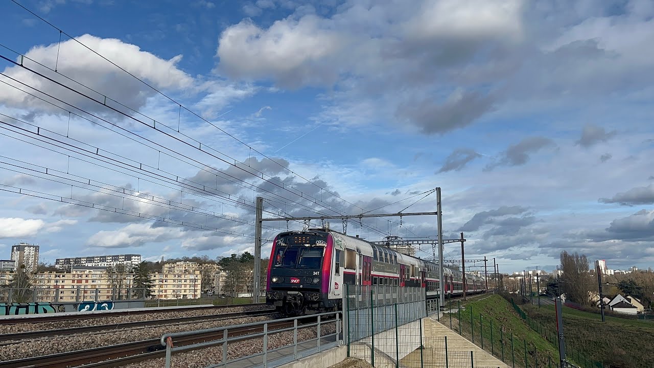 Des Trains en Gare de Vauboyen et aussi sur le PO.