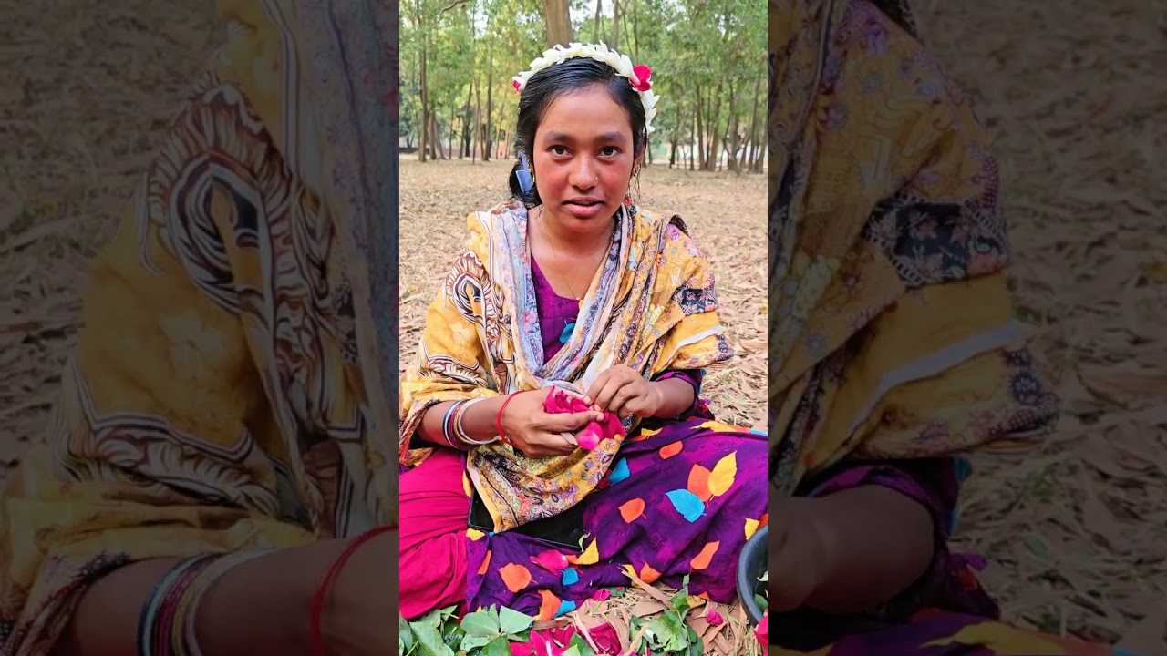 বৃষ্টি ফুল বিক্রি করতে না পারায় মন খারাপ করে বসে আছে 