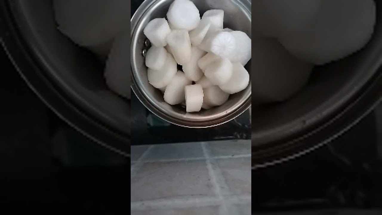 आज हम मुली वाली बडीयां बनायेंगे।