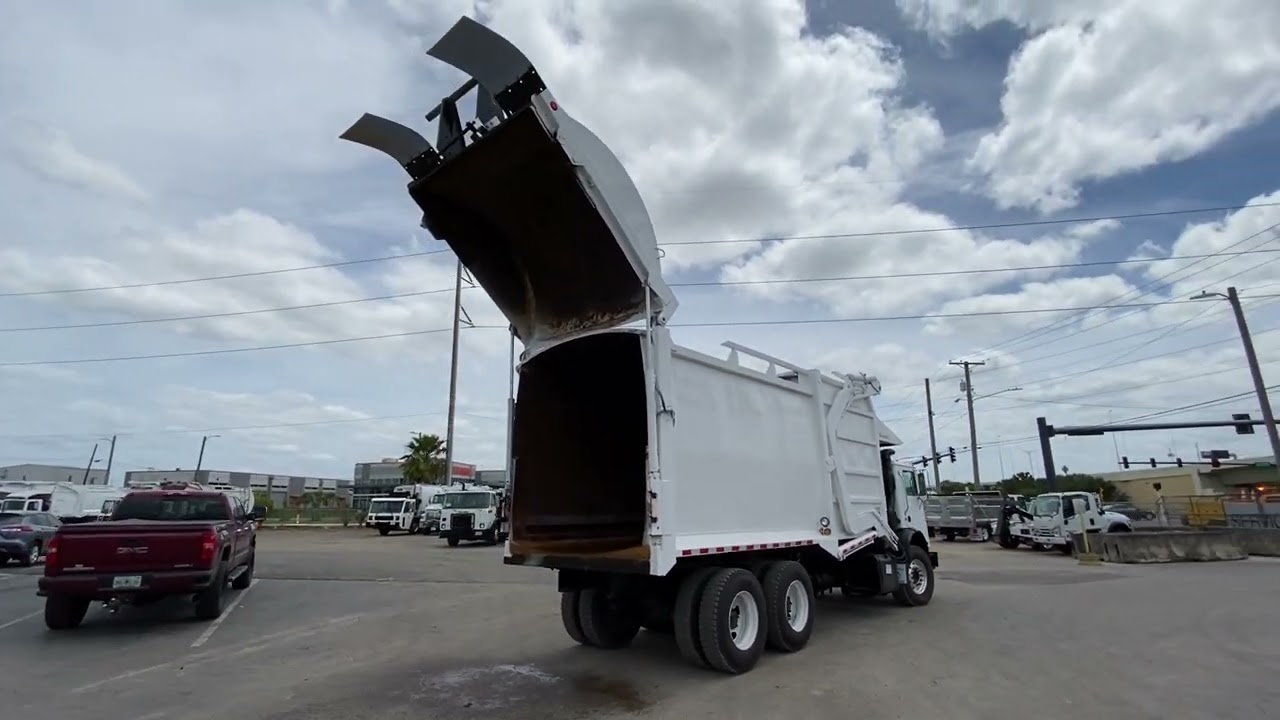 2013 Mack MRU 40 yd EZ Pack Front Loader Garbage Truck - 109372