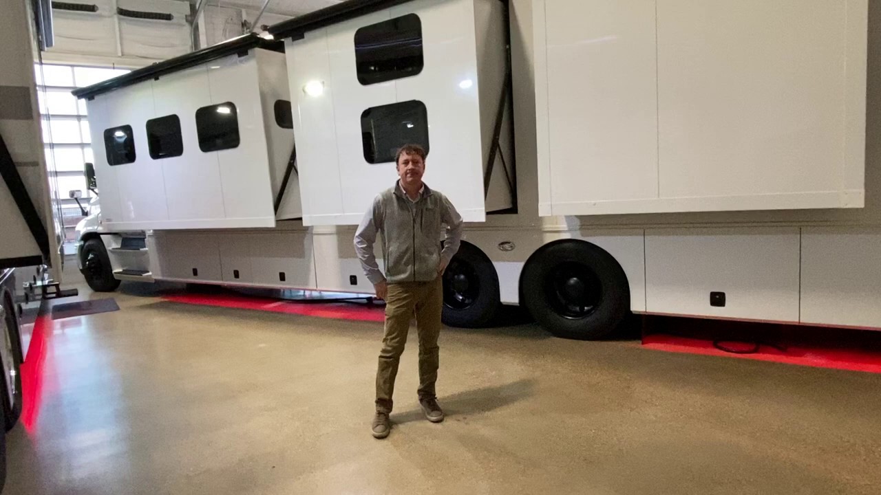 2020 Showhauler Walk through Video with Performance Motorcoaches