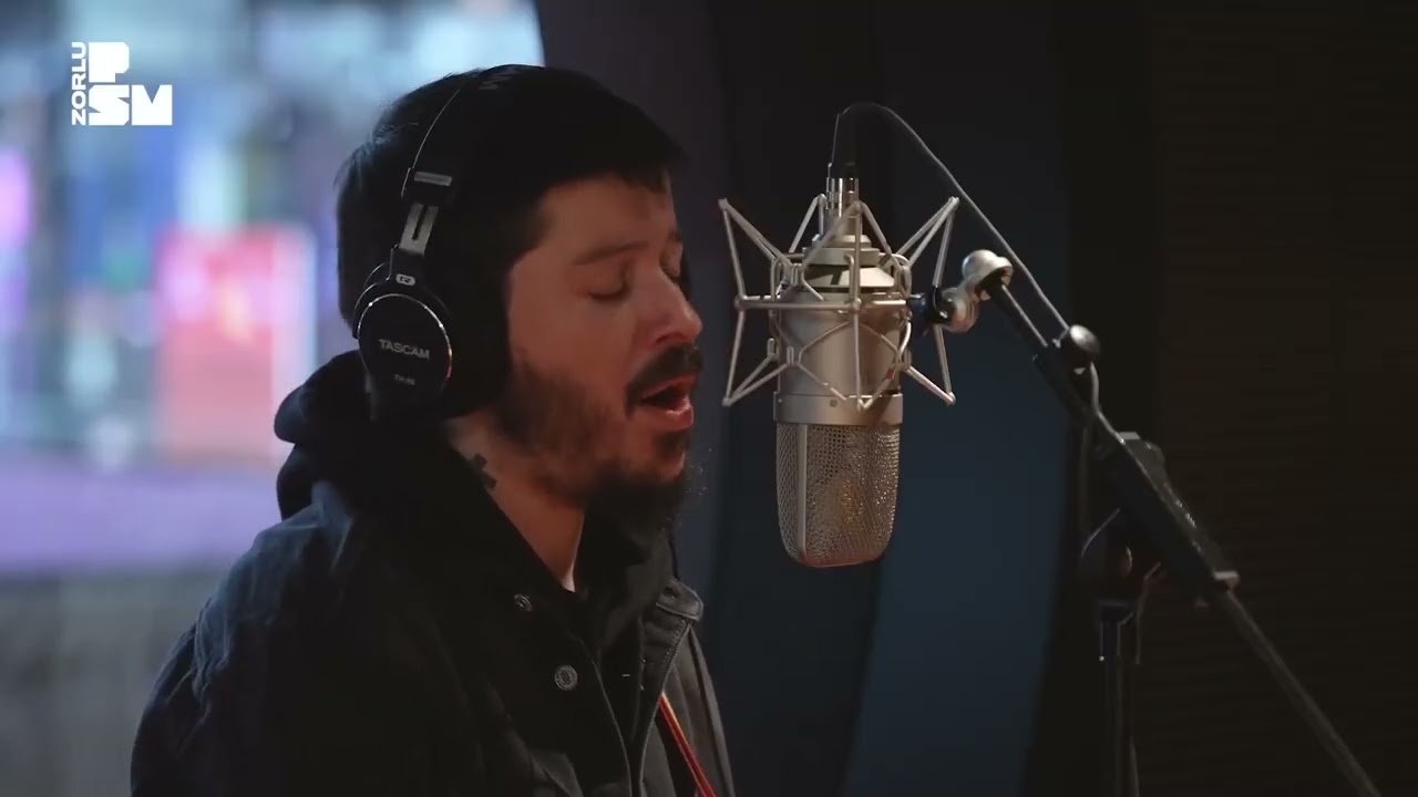 Arda Kemirgent - Morfin kafe (ZORLU PSM PERFORMANS )