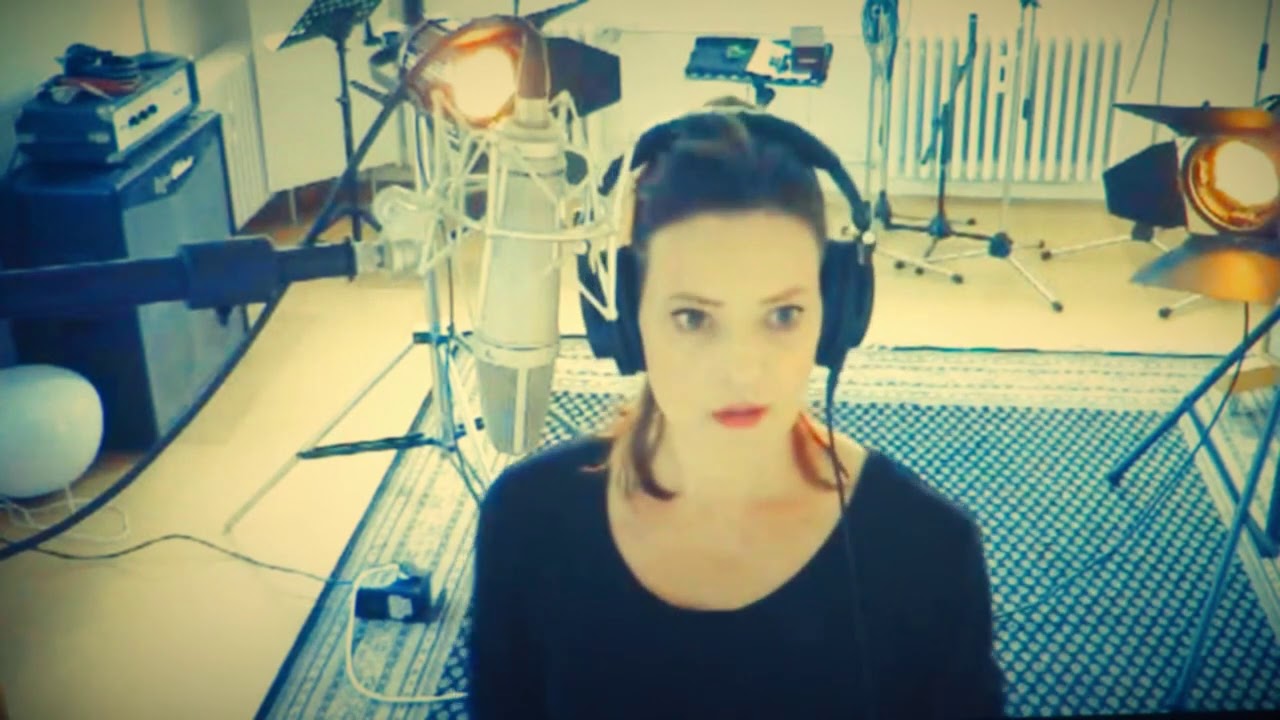 Se aefen cymth (As Tears Go By) - The Fritz version sung by Maewa Oria