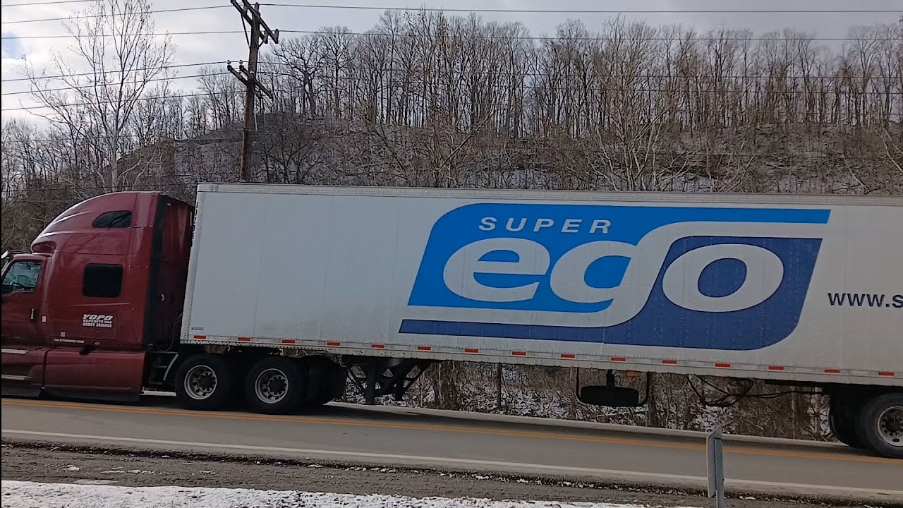 Vehicles driving by part 4 with a little snow fall #cars #trucks #semitrucks #snow #snowfall #2026 