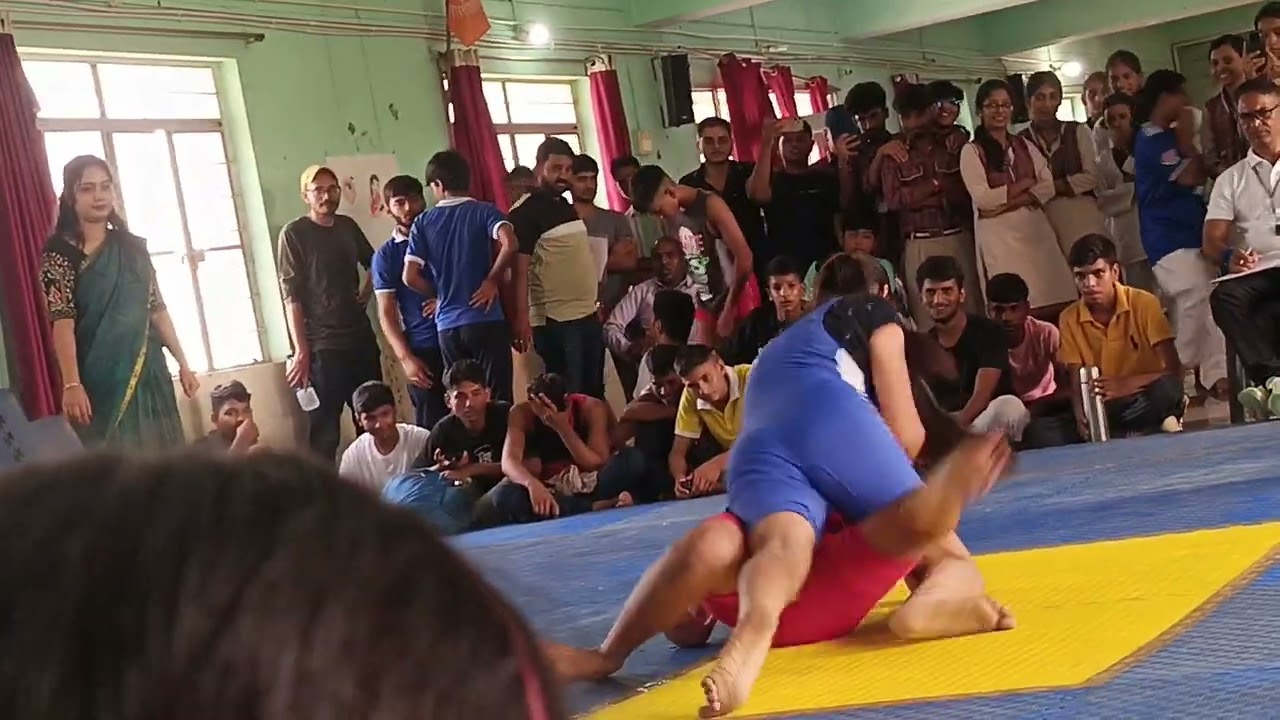 U-19 wrestling girls
