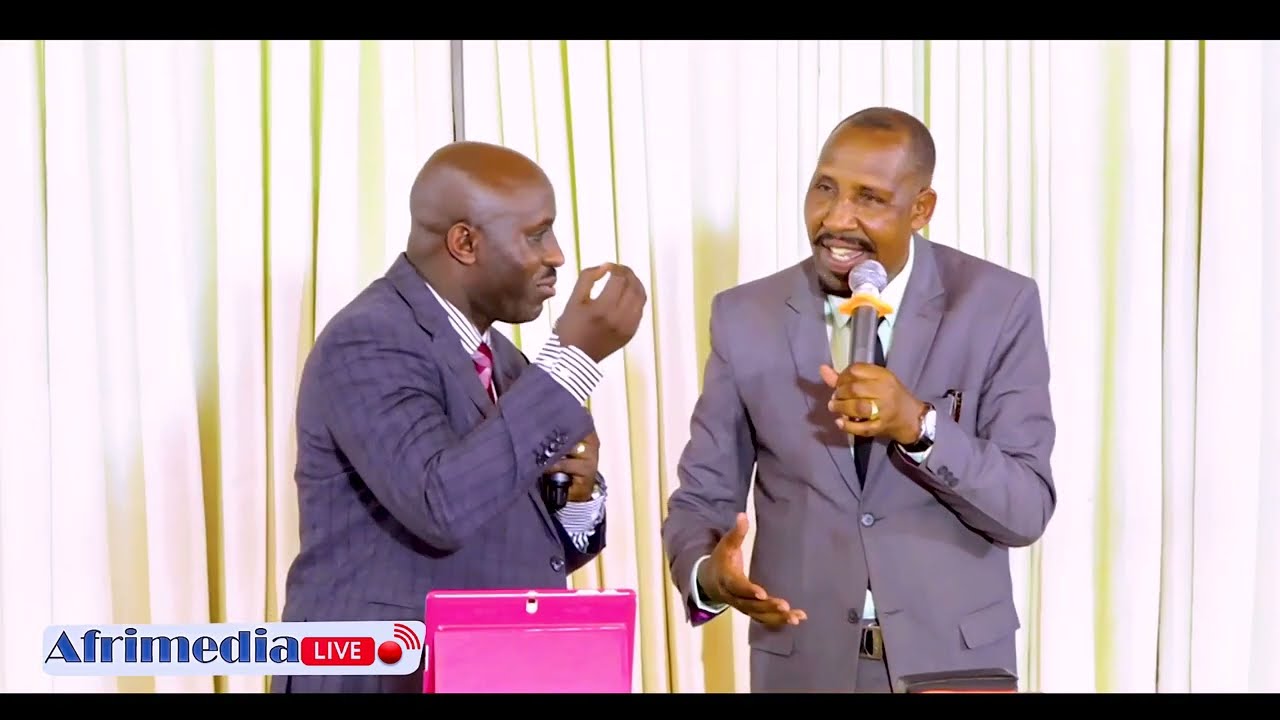 BISHOP  MURAGIZI J  DEDIEU HARI AMOKO ATATU Y'UBUHANUZI, AVUZE INFUNGUZO 12 ZIKUGEZA KUMASEZERANO.