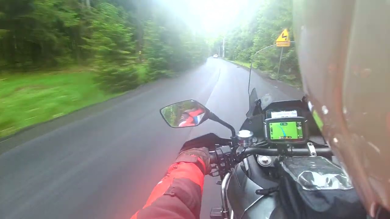 Landstraße der 100 Kurven im Heuscheuergebirge / Glatzer Land - Klodzko in Südpolen in den Sudeten