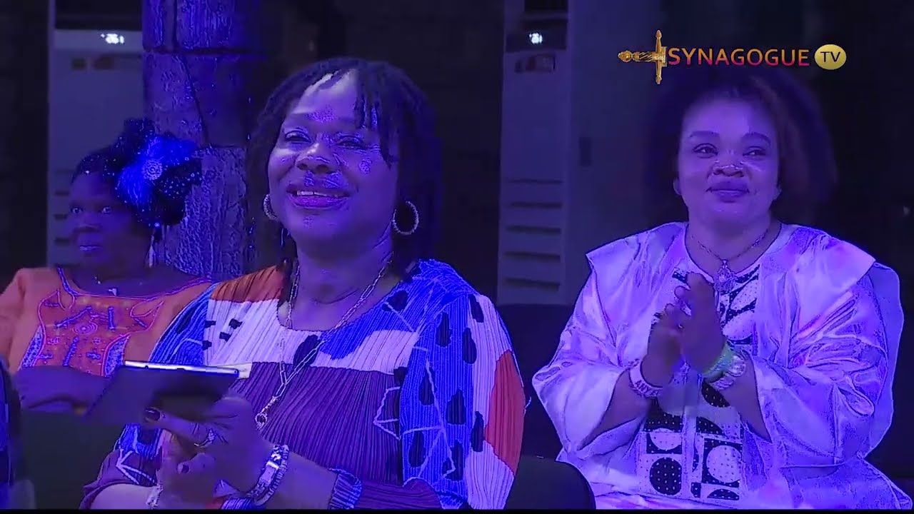 SHOCKING MOMENT AS APOSTLE PRINCE IKHAREBHORE BLESSED THIS COUPLE WITH MILLIONS