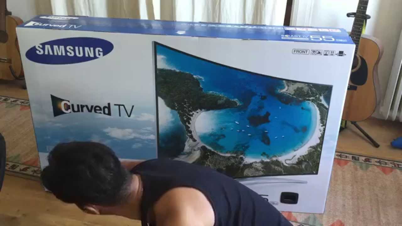 Unboxing the  Samsung UE55F8005