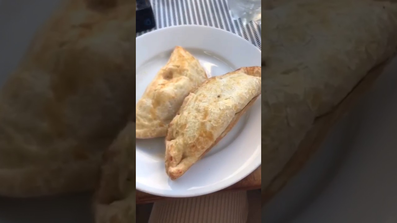 PROBANDO EMPANADAS 