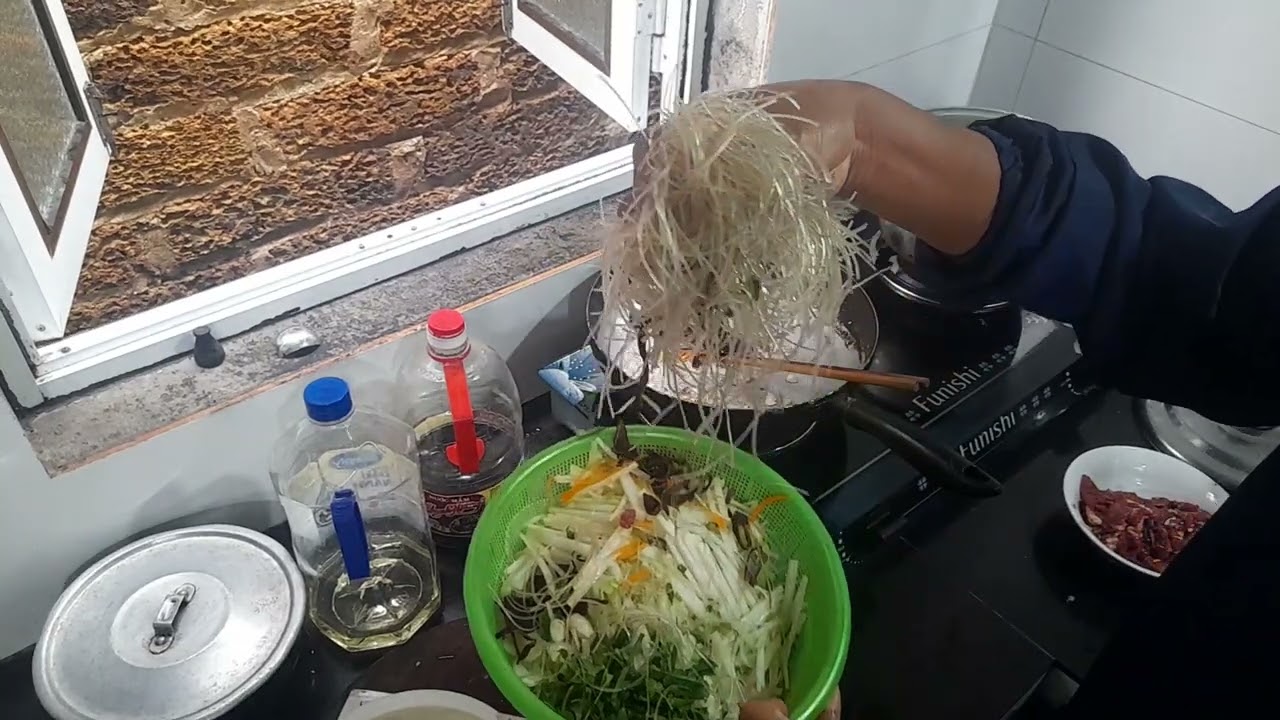 Làm cơm   ngày  cuối năm tại quê nhà ( phần 55)