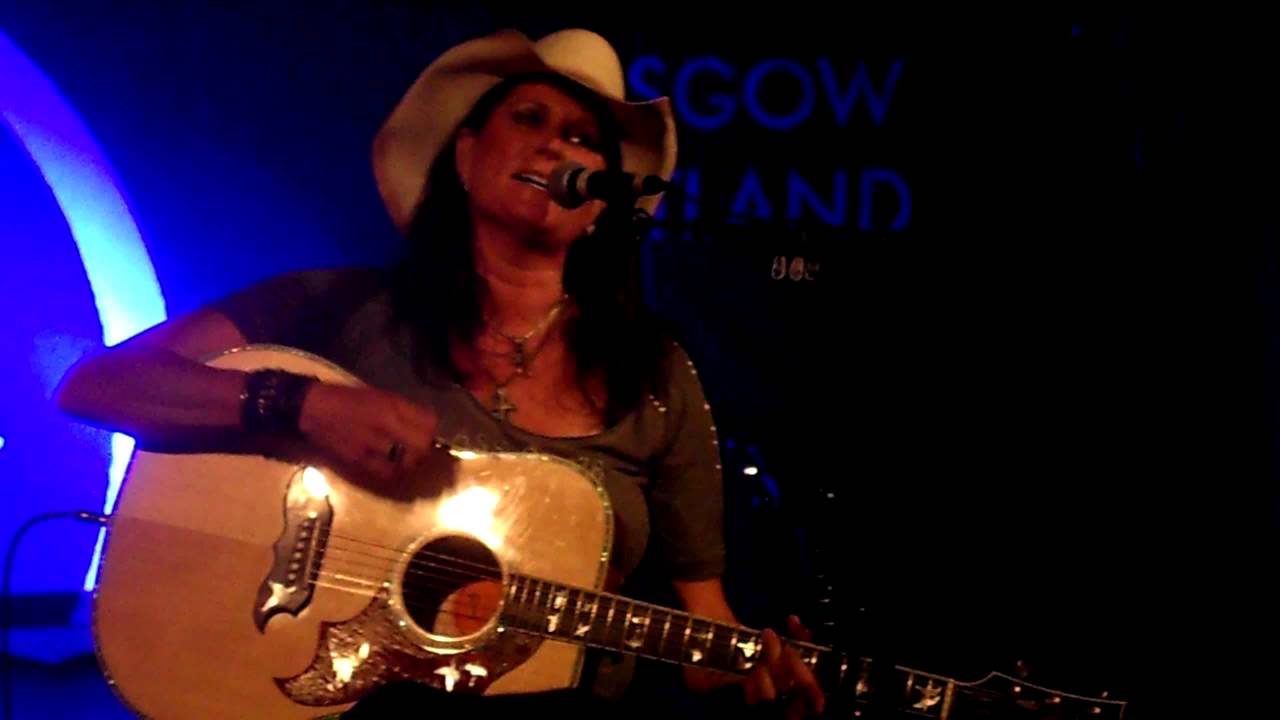POOR POOR PITIFUL ME + BETTER THINGS TO DO - TERRI CLARK LIVE AT THE ORAN MOR GLASGOW 23 JUNE 2012