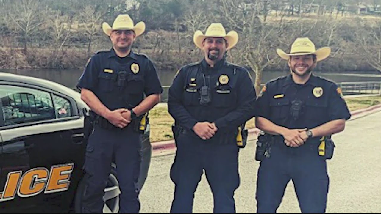 Branson Police Department officers allowed to wear cowboy hats, have facial hair
