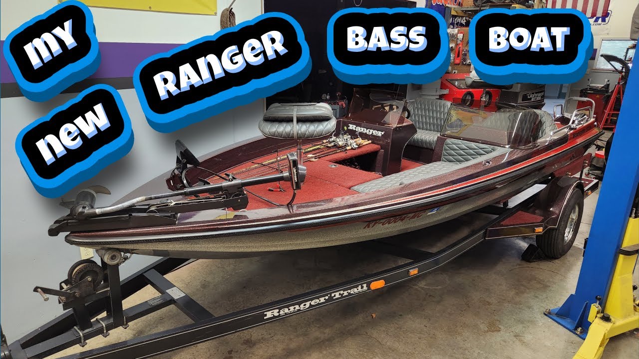 My New 1989 Ranger 333V Bass Boat I Bought From The Original Owner Always Stored Indoors WOW.