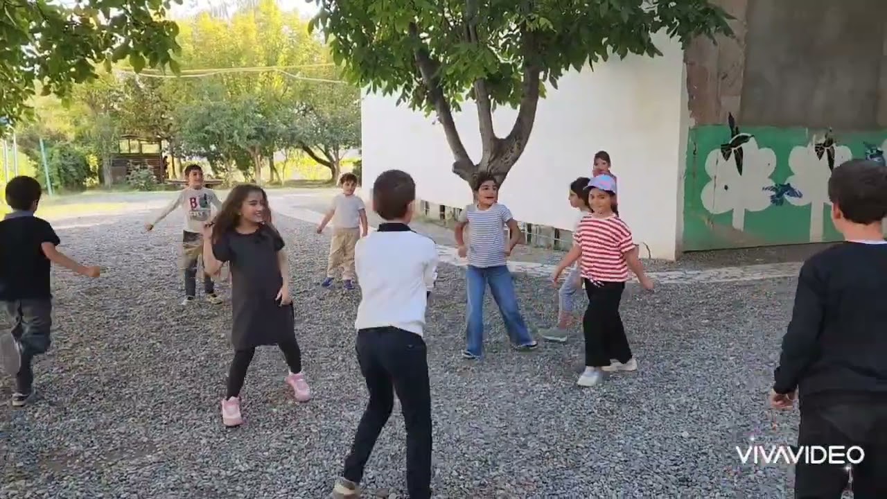 Բակային խաղ.գործնագործ