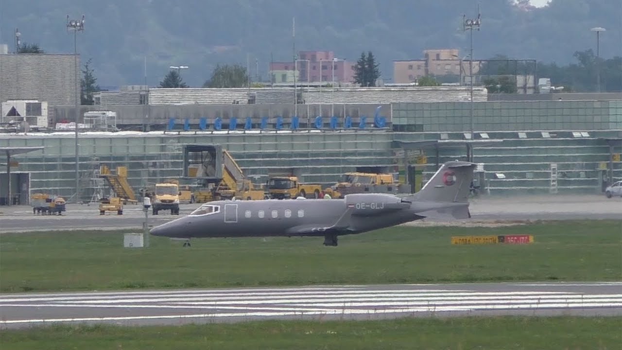 Laudamotion Executive Learjet 60 landing at Graz Airport | OE-GLJ