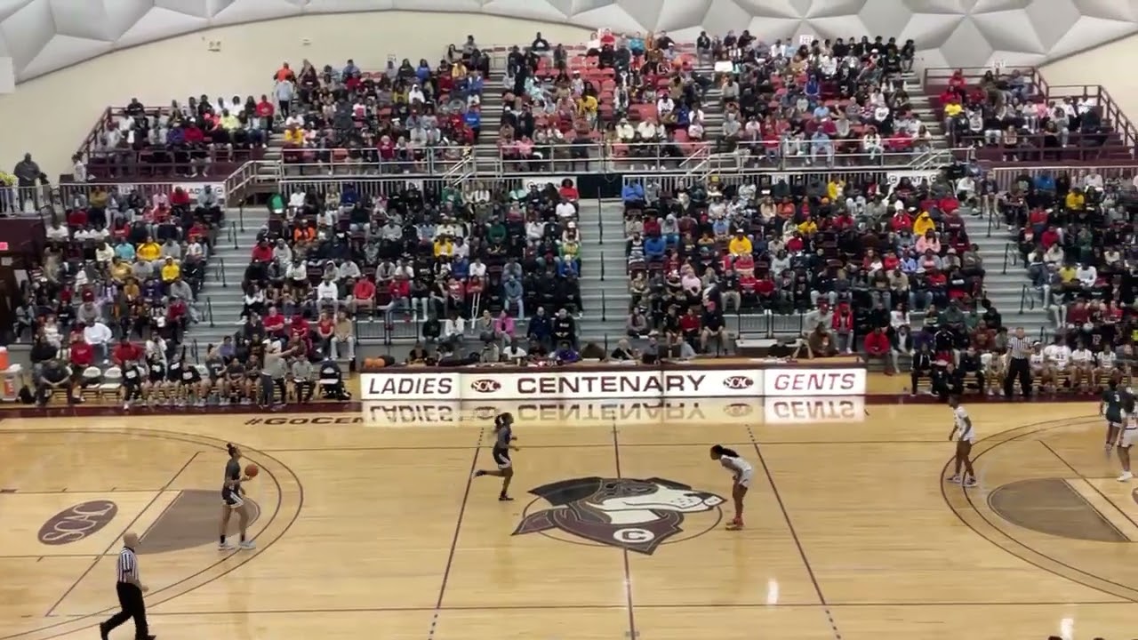 Sierra Canyon (CA) VS Parkway (LA) #womensbasketball #Mikaylahwilliams #jujuwatkins #chloelarry