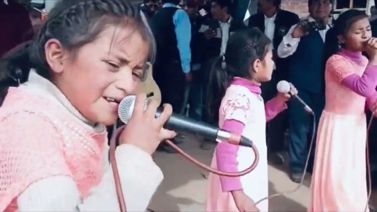 Alabando al señor Jesús  Oruro Bolivia - niñas