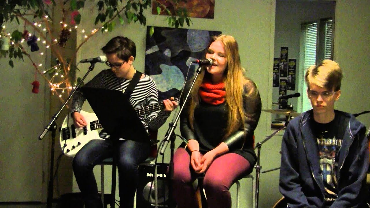 Triodo - jumala (Acoustic Cover) @ 28.11.2014, Nuorten Klubi-Ilta