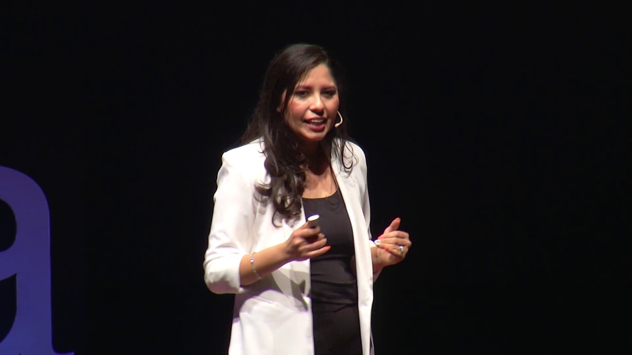 ¿Cómo reducir la brecha de género en las STEM? | Nataly Medina | TEDxTijuana