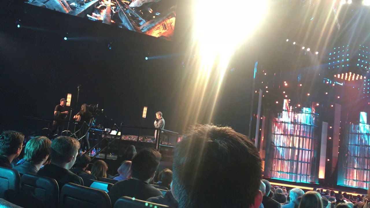 Xbox one series x crowd react game award