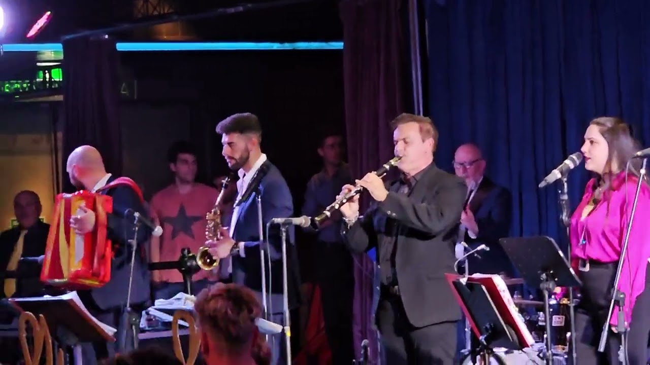 RICCIOLONA polka di Borghesi eseguita dall'orchestra di MIRCO GRAMELLINI