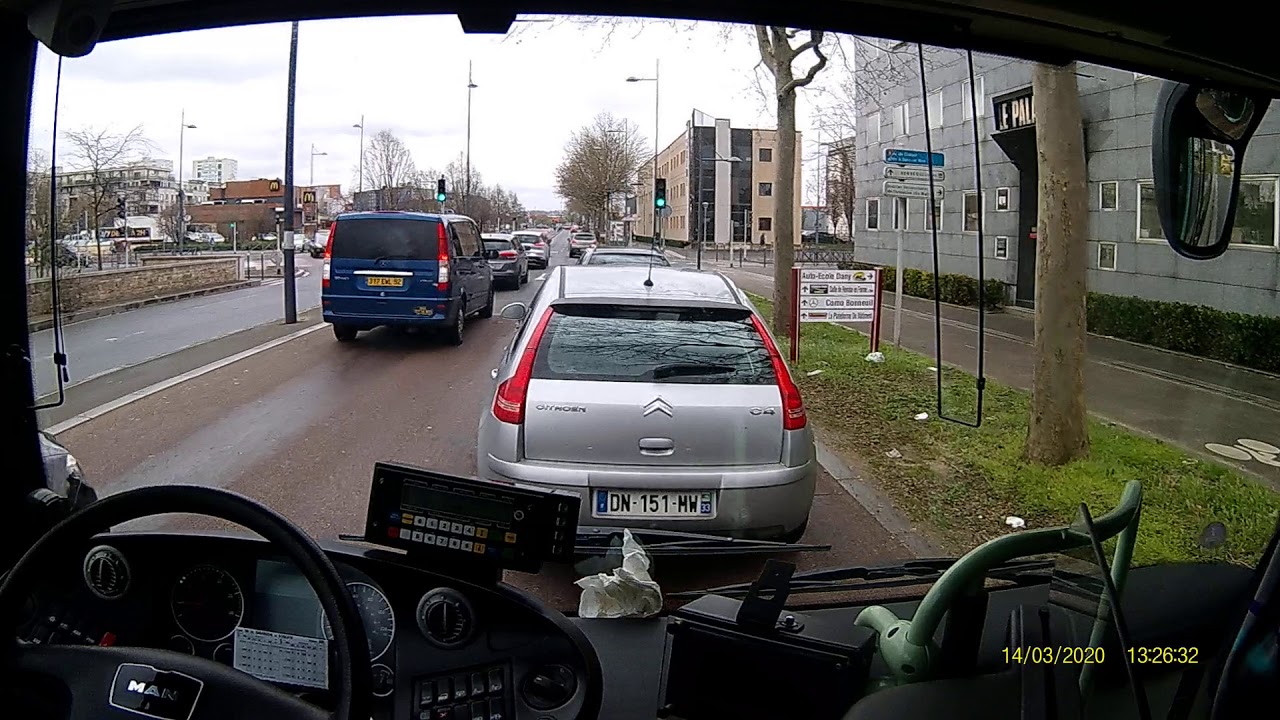 Bus 104 sans voyageurs vers Sucy